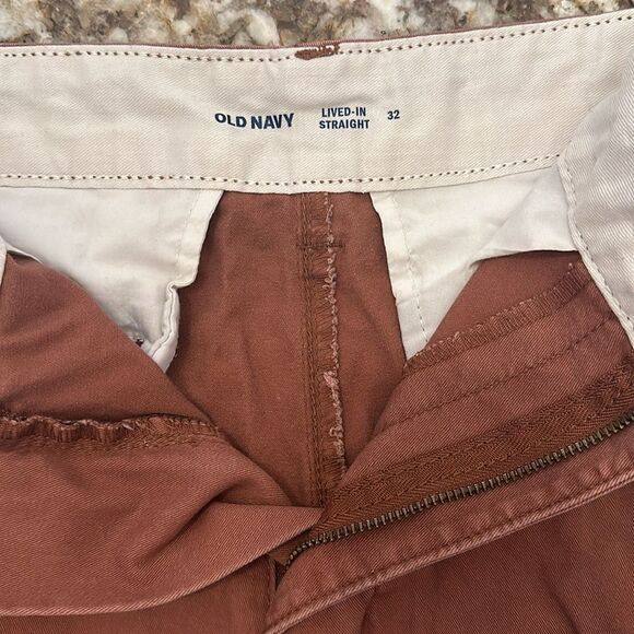 Men’s Old navy shorts - Picture 3 of 4